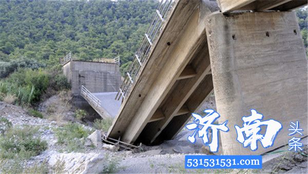 福州市福平铁路天马山大桥梁体倒塌造成2人死亡4人受伤