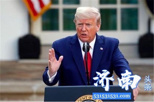 中国载有80吨医疗物资飞机29日从上海抵达纽约 包括手套、口罩、防护服和其他医疗设备