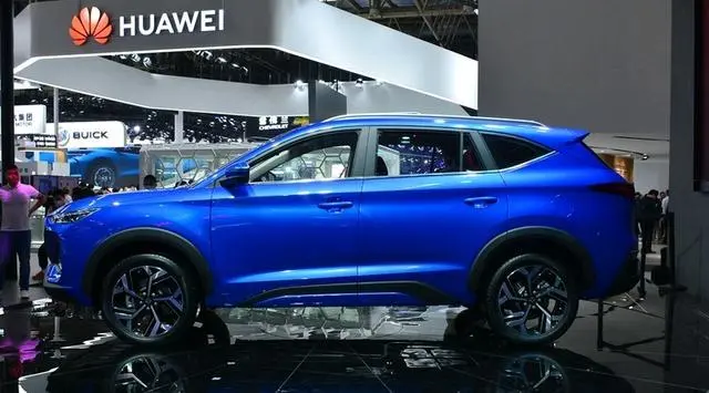 大众发布中型SUV 名为思皓X8 7座布局 价格8.88万元起