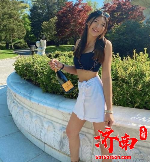 叶玉卿21岁女儿近照曝光 又时尚又性感 身材火辣遗传妈妈好基因 