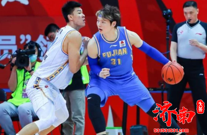 CBA联赛进入第六轮角逐 最终北京首钢鏖战4局以80-71战胜福建男篮