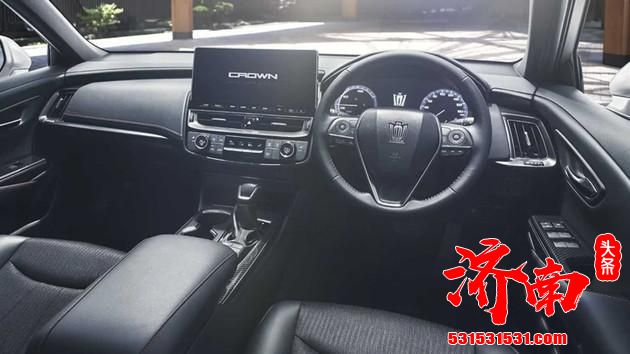 丰田发布新款皇冠官图 更大尺寸的中控屏幕 TSS系统升级