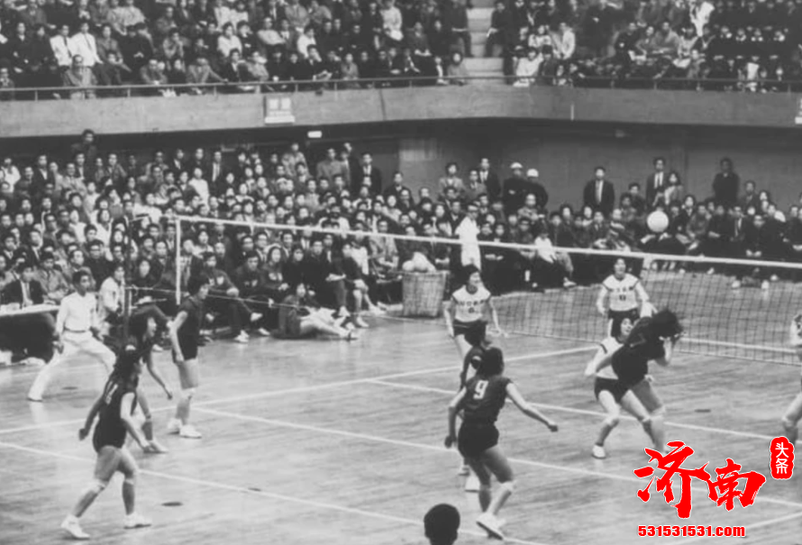 前中国女排成员 山东女排名宿李春兰的去世是中国排球事业的重大损失