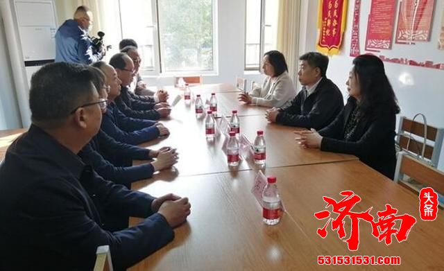 济南市人大常委会第一个立法联系点在唐王山社区设立