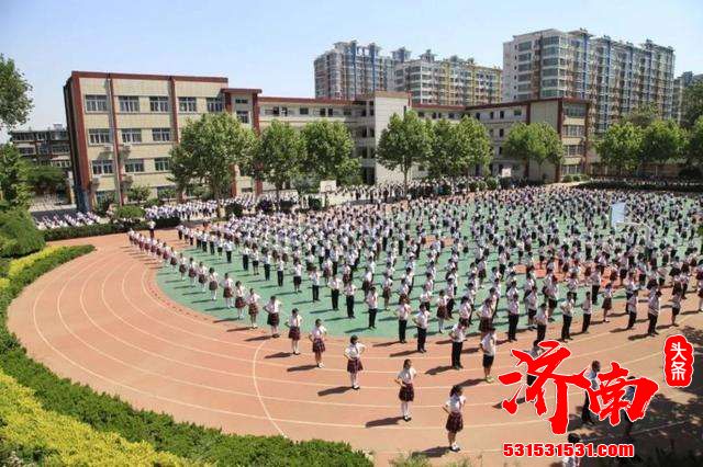 济南市燕柳小学荣获第二届全国文明校园称号