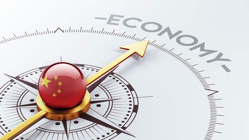 中国经济在遭受新冠疫情冲击后率先复苏，对世界意义重大