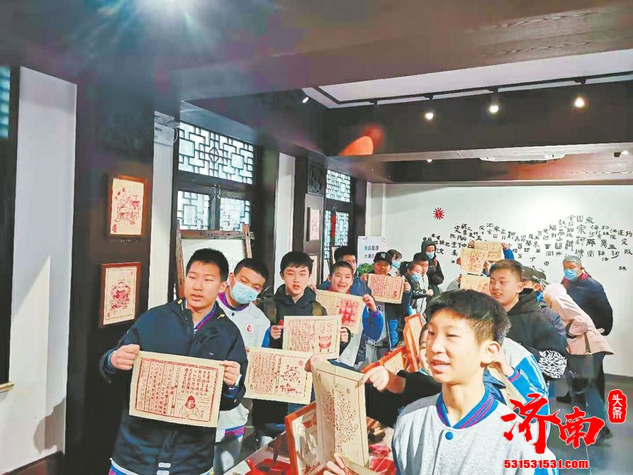 济南市燕山中学的“泉水书房”：探寻汉字记忆 感悟古人匠心