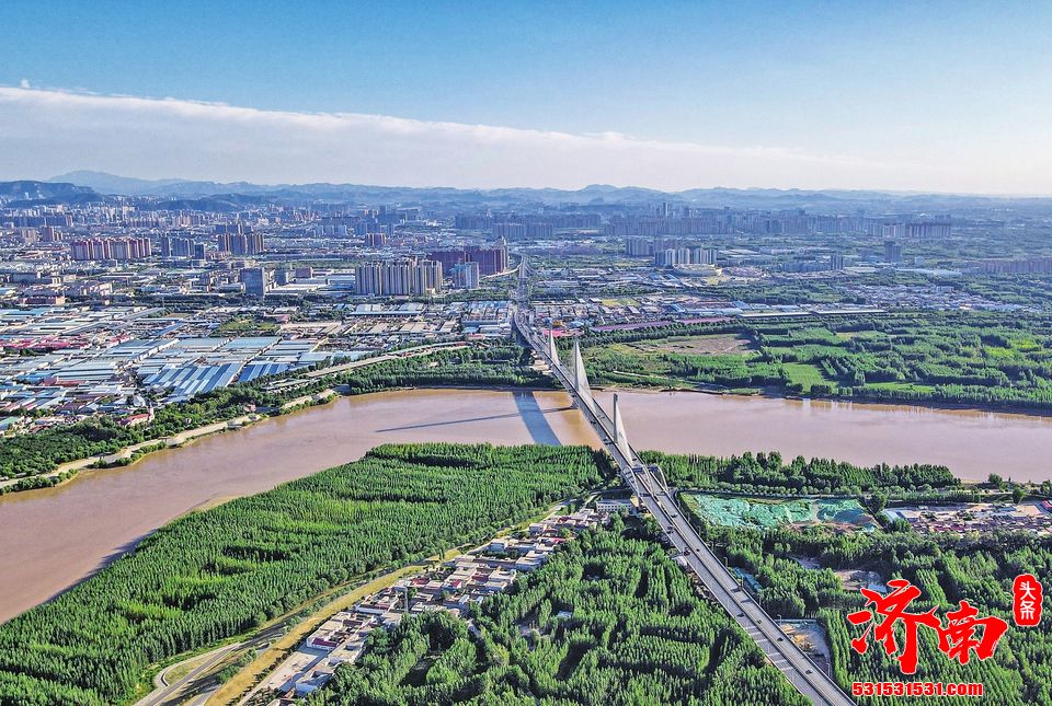 济南市委十一届十二次全会公报亮点解读 “黄河”至少出现14次，首次提出建设“五个中心”