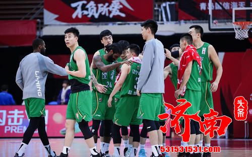 辽宁4人被FIBA国际篮联盛赞 对比组合他们依然最佳