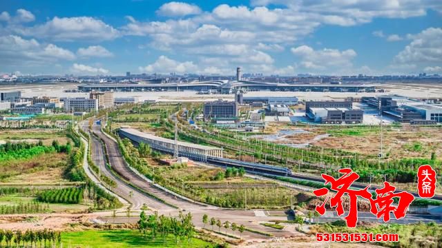 济青高铁青岛机场站正式启用 青岛、济南、淄博、  潍坊、日照、临沂等地区旅客  均可乘坐高铁直达青岛机场站