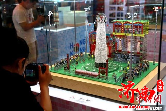 以“香港印象”为主题的2021香港微型艺术展在济南开展