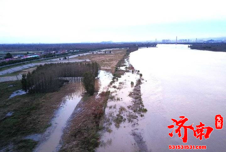 济南猎隼无人机应急救援组织用大型专业无人机空中监控黄河水请