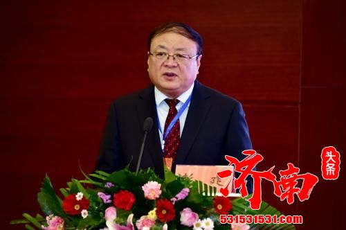 由济南市人民医院承办的济南市医师协会第三届会员大会在雪湖花园酒店召开