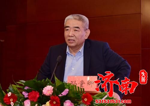 由济南市人民医院承办的济南市医师协会第三届会员大会在雪湖花园酒店召开