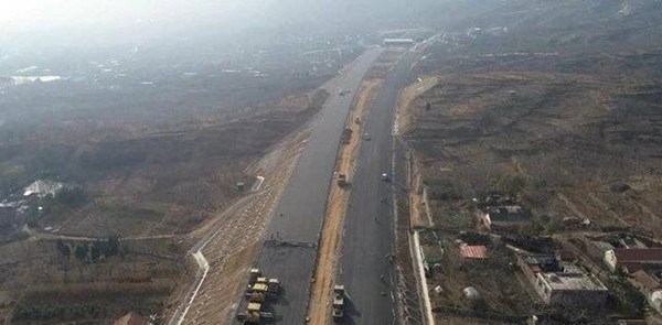 济泰高速公路预计6月初通车途经济南市九顶塔、水帘峡等风景区被称为省内最美高速公路