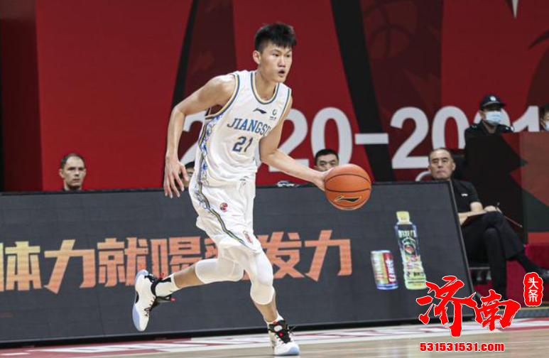 疫情后的新赛季CBA联赛首轮 本土球员表现燃烧着中国职业篮球联赛的能量释放