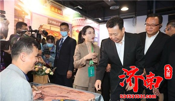 第六届中国非遗博览会在济南开幕 李群凌文孙述涛出席