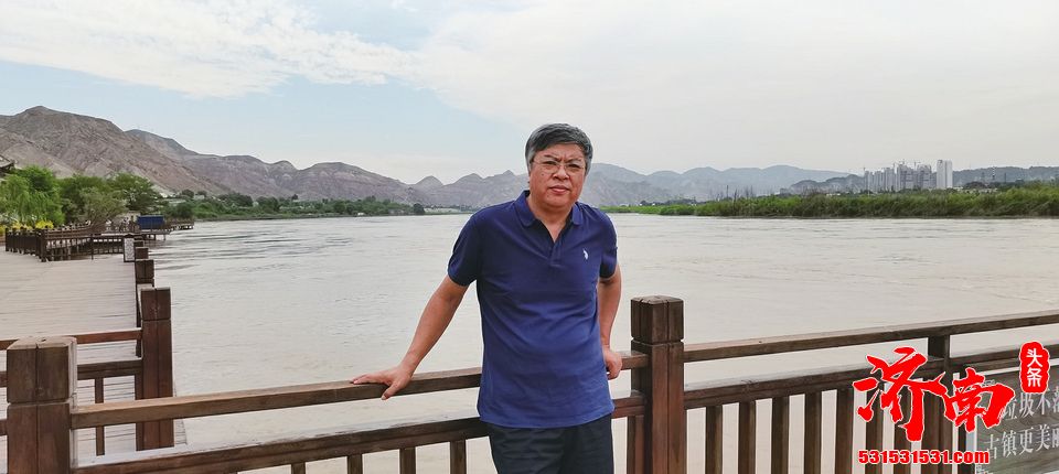济南社科院副院长张华松推出力作《济水与济南》
