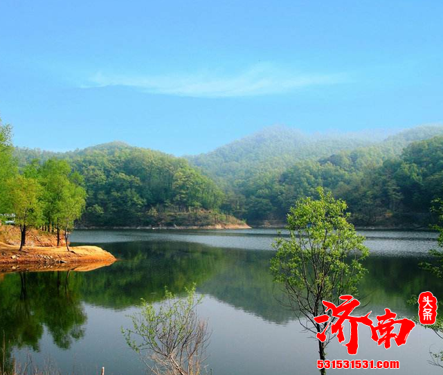 济南宝藏景区，距泰山8公里，称号“齐鲁明珠”