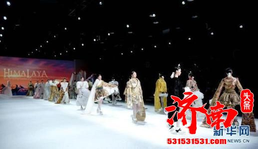 2020“泉城风尚”国际时装周在济南启幕，一场高定时尚大秀就此开场