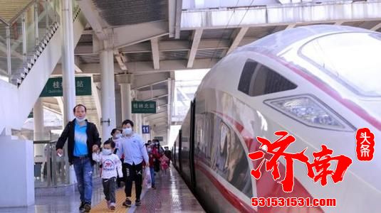 春运抢票迎高峰：原地过年倡议下，热门线路尚有余票