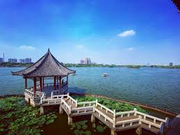 “中国第一泉水湖”的大明湖