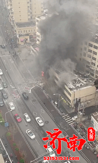 济南一面店发生煤气罐泄露爆燃